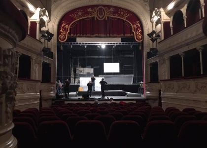 In premieră, pe scena Teatrului Odeon cu spectacolul 3 Surori!