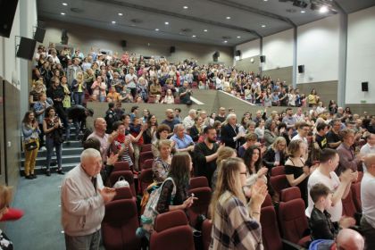 Peste 7.500 de spectatori, 58 de reprezentaţii şi peste 200 de actori participanţi, la Zilele Teatrului „Matei Vişniec” 2019