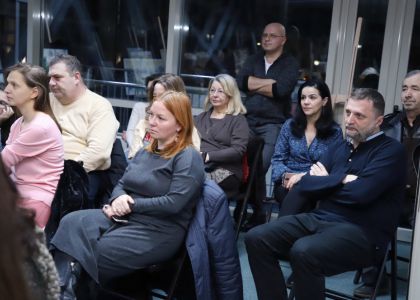 Lansare „Industria liniștirii adulților” de Anastasia Gavrilovici