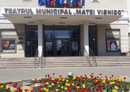 Primarul Sucevei, Ion Lungu, și-a reiterat sprijinul pentru Teatrul Municipal „Matei Vișniec”