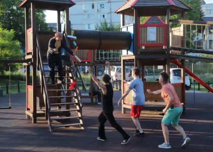 Parcul De Agrement Tătărași a devenit scenă inedită pentru noua producție a Teatrului Municipal „Matei Vișniec” Suceava!