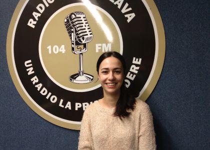 Diana Lazăr, încîntată de lucrul la ”Cîntăreața cheală” - interviu la Radio TOP Suceava