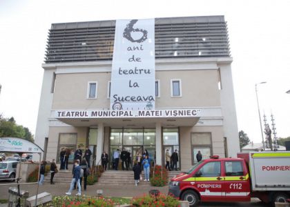 Prima zi a festivalului - #6anideTeatrulaSuceava