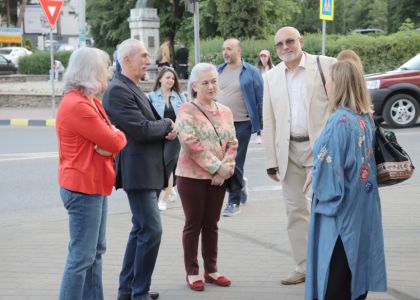 A ȘASEA ZI DE FESTIVAL