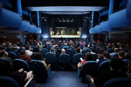 Premiul cel mai bun poem al anului - Întoarcerea acasă la Festivalul Național de Teatru, 2022