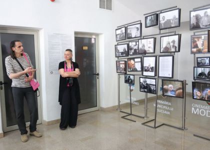 George Banu – Omul Poveste. Expoziție de fotografie, Luana Popa și Dinel Dumitru Teodorescu