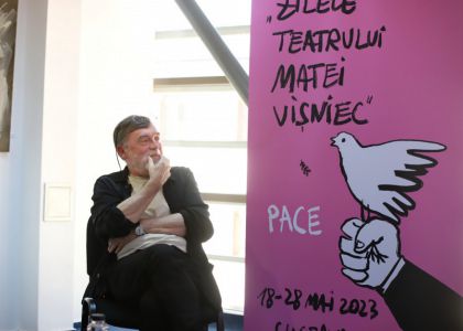 Cum se ratează un rol? Perspectiva criticului / O istorie a sărutului în teatru