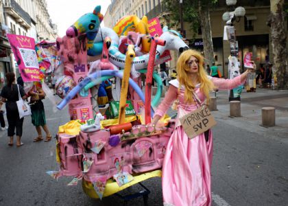 Spectacolul străzii și artiștii. Avignon