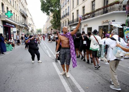 Spectacolul străzii și artiștii. Avignon