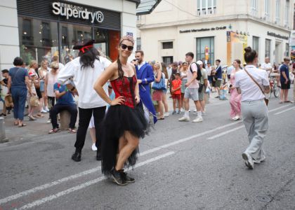 Spectacolul străzii și artiștii. Avignon