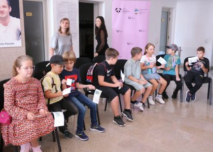 8 ani de teatru la Suceava - „Micul prinț”, adaptarea în VR 360