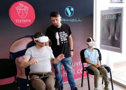 8 ani de teatru la Suceava - „Micul prinț”, adaptarea în VR 360