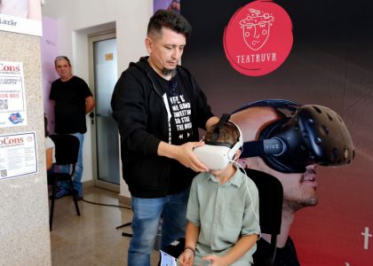 8 ani de teatru la Suceava - „Micul prinț”, adaptarea în VR 360