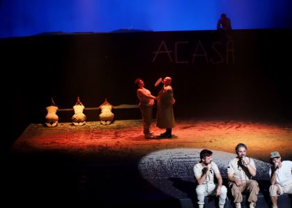 Spectacolul „Întoarcerea acasă” de Matei Vișniec, regia Botond Nagy a fost răsplătit cu foarte multe aplauze la Festivalul Internațional de Teatru „Liviu Ciulei”!