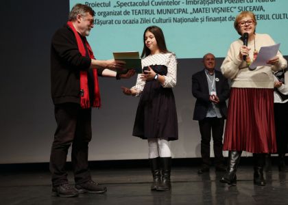 Proiectul „Spectacolul Cuvintelor - Îmbrățișarea Poeziei cu Teatrul” - premiera câștigătorilor