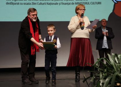 Proiectul „Spectacolul Cuvintelor - Îmbrățișarea Poeziei cu Teatrul” - premiera câștigătorilor