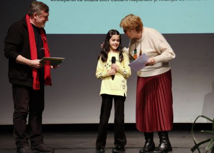 Proiectul „Spectacolul Cuvintelor - Îmbrățișarea Poeziei cu Teatrul” - premiera câștigătorilor