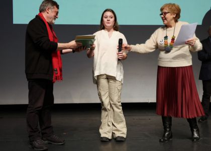 Proiectul „Spectacolul Cuvintelor - Îmbrățișarea Poeziei cu Teatrul” - premiera câștigătorilor