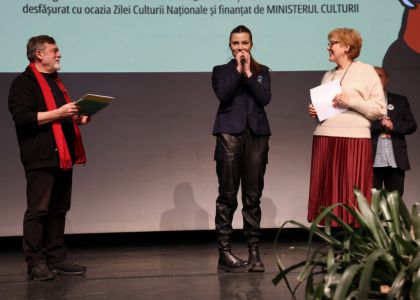 Proiectul „Spectacolul Cuvintelor - Îmbrățișarea Poeziei cu Teatrul” - premiera câștigătorilor