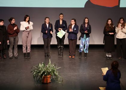 Proiectul „Spectacolul Cuvintelor - Îmbrățișarea Poeziei cu Teatrul” - premiera câștigătorilor