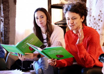 Atelierul de lecturi cu voce tare: cum citim poezia și cum transmitem emoția poetică