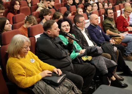 Evenimentul Spectacolul Cuvintelor - Îmbrațișarea Poeziei cu Teatrul, dedicat Zilei Culturii Naționale - ziua a 2-a