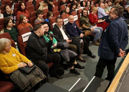 Evenimentul Spectacolul Cuvintelor - Îmbrațișarea Poeziei cu Teatrul, dedicat Zilei Culturii Naționale - ziua a 2-a