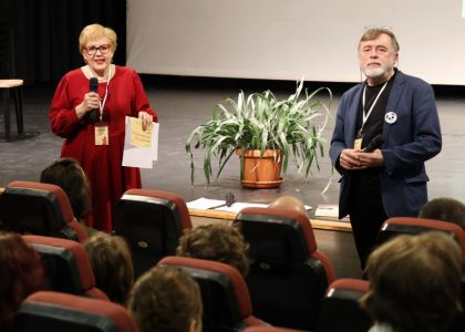 Evenimentul Spectacolul Cuvintelor - Îmbrațișarea Poeziei cu Teatrul, dedicat Zilei Culturii Naționale - ziua a 2-a