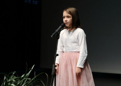 Evenimentul Spectacolul Cuvintelor - Îmbrațișarea Poeziei cu Teatrul, dedicat Zilei Culturii Naționale - ziua a 3-a (prima parte)