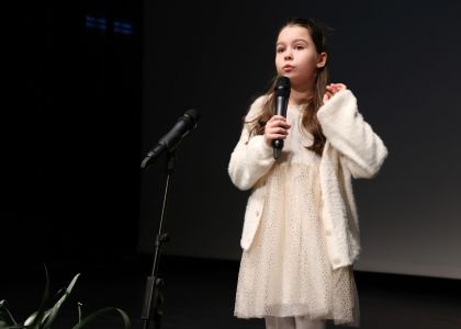 Evenimentul Spectacolul Cuvintelor - Îmbrațișarea Poeziei cu Teatrul, dedicat Zilei Culturii Naționale - ziua a 3-a (prima parte)