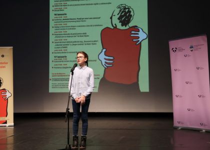 Evenimentul Spectacolul Cuvintelor - Îmbrațișarea Poeziei cu Teatrul, dedicat Zilei Culturii Naționale - ziua a 3-a (partea a II-a)