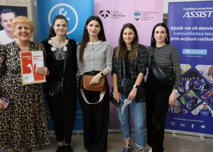 Premiera spectacolul „Iepurele alb, iepurele roșu” adeschis stagiunea 2024 - 2025