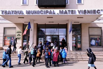 Ziua Mondială a Teatrului pentru Copii și Tineret sărbătorită în avans