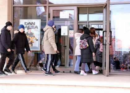Ziua Mondială a Teatrului pentru Copii și Tineret sărbătorită în avans