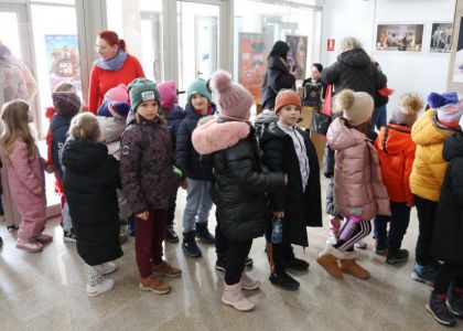 Ziua Mondială a Teatrului pentru Copii și Tineret sărbătorită în avans