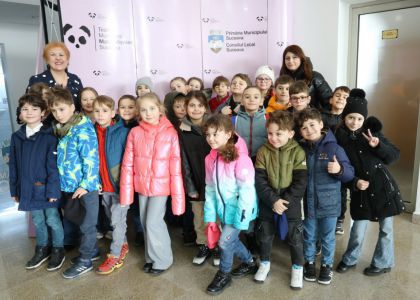 Ziua Mondială a Teatrului pentru Copii și Tineret sărbătorită în avans