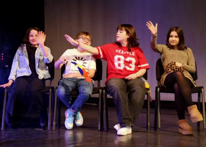 20 martie - Ziua Mondială a Teatrului pentru Copii și Tineret