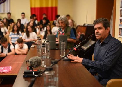 Scriitorul Radu Paraschivescu, în dialog cu elevii Colegiului Național „Ștefan cel Mare” Suceava