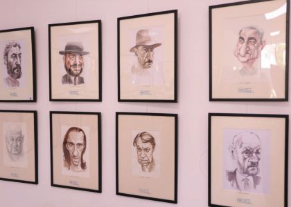 100 de actori români în festival.  Vernisaj. Expoziție de caricatură – portret în acuarelă, Ovidiu Stanciu, artist plastic