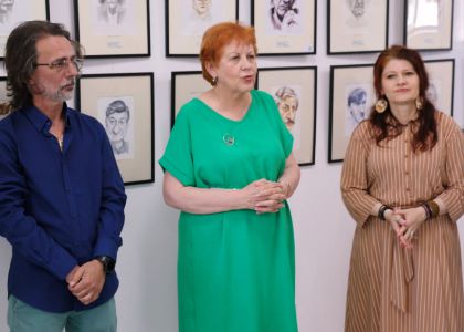 100 de actori români în festival.  Vernisaj. Expoziție de caricatură – portret în acuarelă, Ovidiu Stanciu, artist plastic