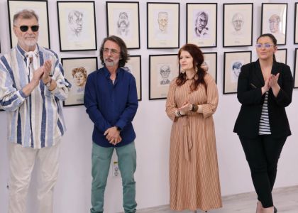 100 de actori români în festival.  Vernisaj. Expoziție de caricatură – portret în acuarelă, Ovidiu Stanciu, artist plastic