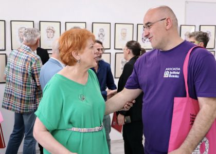 100 de actori români în festival.  Vernisaj. Expoziție de caricatură – portret în acuarelă, Ovidiu Stanciu, artist plastic
