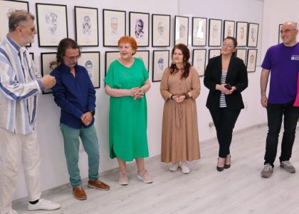 100 de actori români în festival.  Vernisaj. Expoziție de caricatură – portret în acuarelă, Ovidiu Stanciu, artist plastic