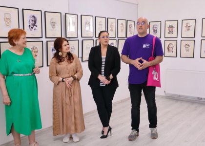 100 de actori români în festival.  Vernisaj. Expoziție de caricatură – portret în acuarelă, Ovidiu Stanciu, artist plastic