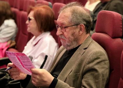 Teatrul nostru, arta cui?...