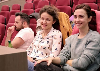 Teatrul nostru, arta cui?...
