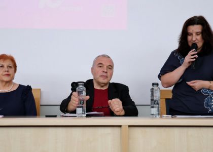 Diplomație și leadership cultural