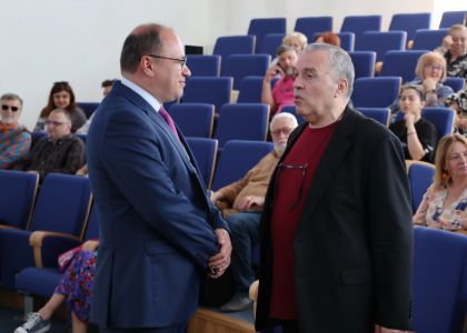Diplomație și leadership cultural