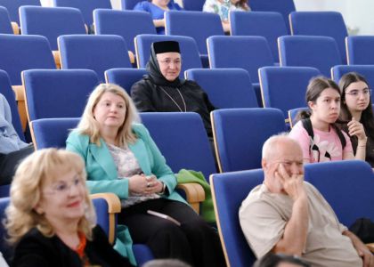 Diplomație și leadership cultural