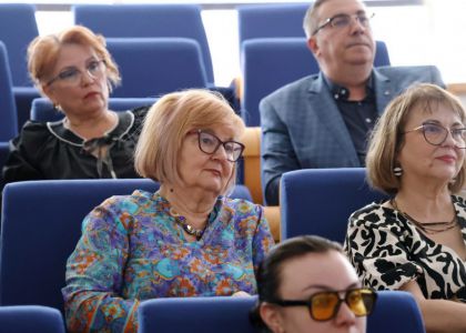 Diplomație și leadership cultural
